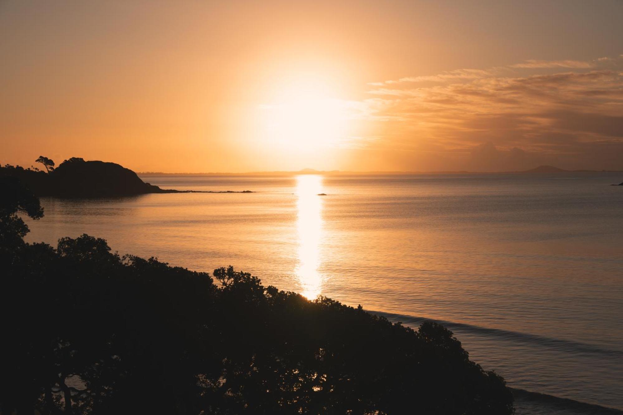 Sunlit Bay Villas Coopers Beach Bagian luar foto
