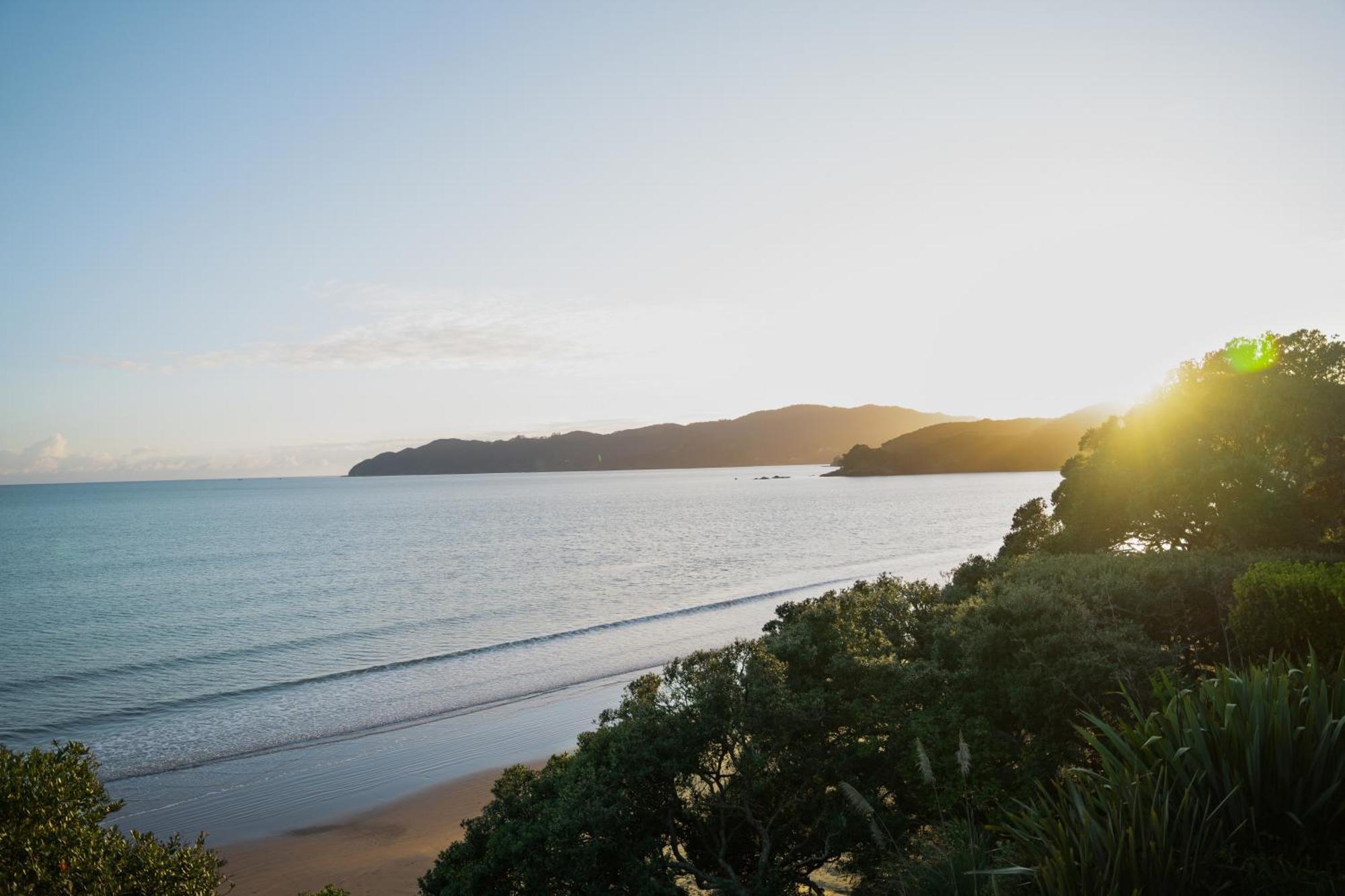 Sunlit Bay Villas Coopers Beach Bagian luar foto