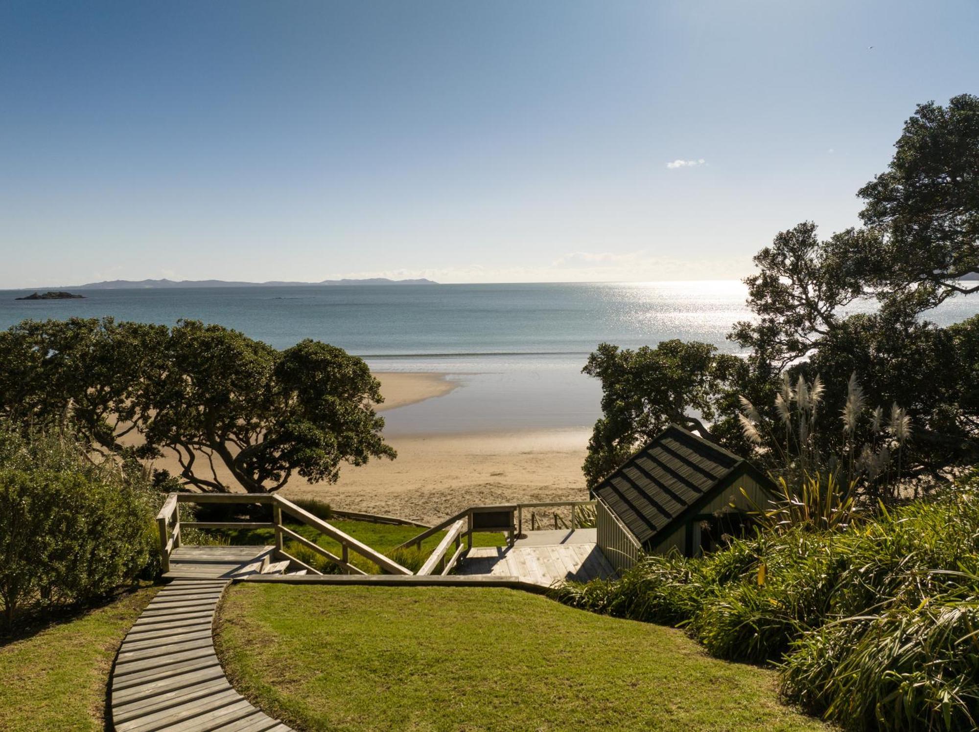 Sunlit Bay Villas Coopers Beach Bagian luar foto